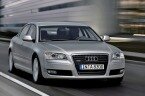 Audi A8: король автобанов обновился